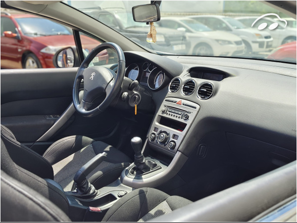 Peugeot 308 CC 1.6 i 8