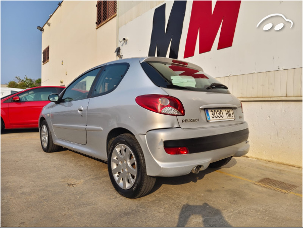 Peugeot 206 206 + 1.4 HDI  4