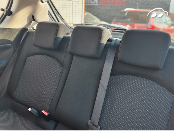 Peugeot 206 206 + 1.4 HDI  7