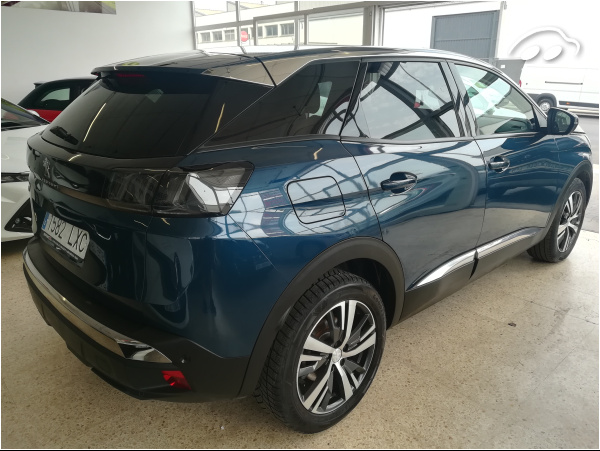 Peugeot 3008 SUV 1.5 6