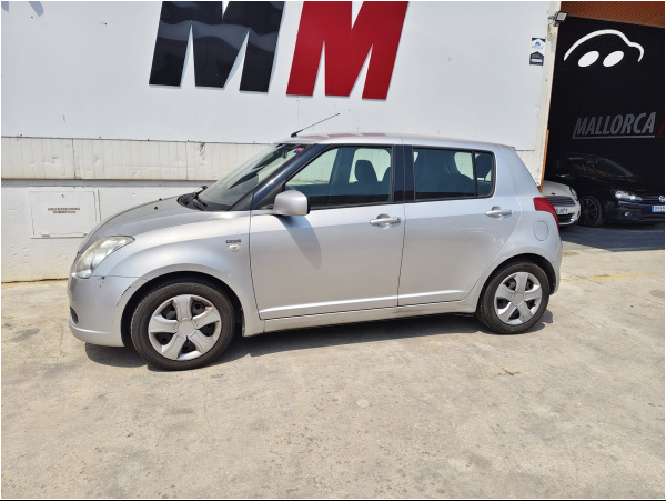 Suzuki Swift 1.3 3