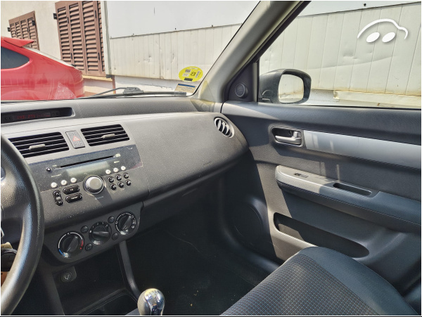 Suzuki Swift 1.3 8