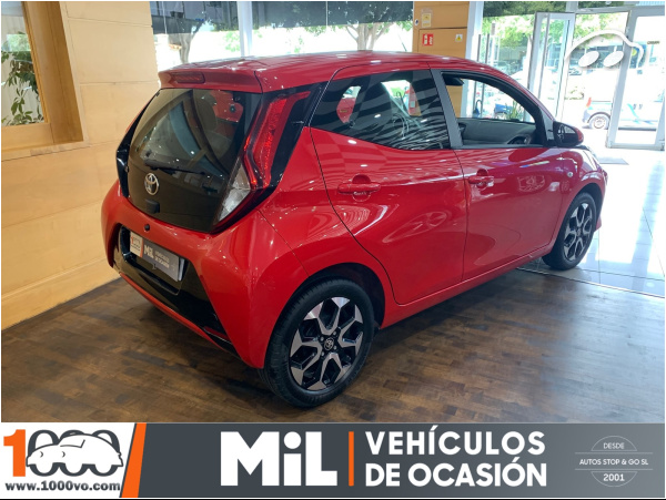 Toyota Aygo 1.0 72CV X-PLAY 6