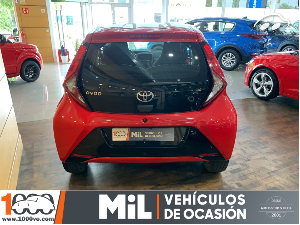 Toyota Aygo 1.0 72CV X-PLAY 7