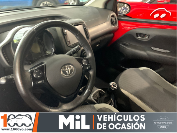 Toyota Aygo 1.0 72CV X-PLAY 11