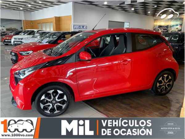 Toyota Aygo 1.0 72CV X-PLAY 12