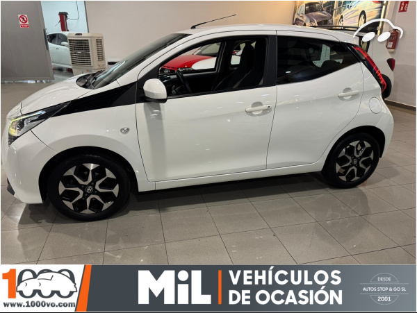 Toyota Aygo 1.0 72CV X-PLAY 6
