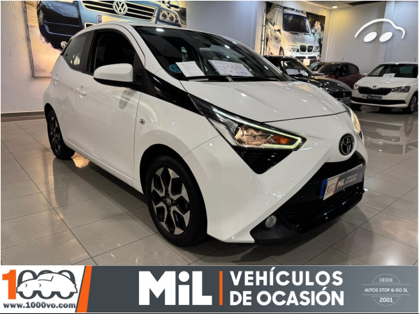 Toyota Aygo 1.0 72CV X-PLAY 8