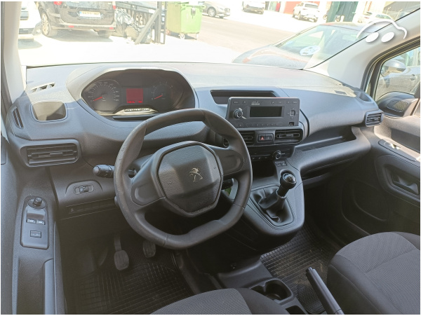Peugeot Partner Furgon 1.5 HDI 9