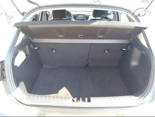 Kia Stonic 1.0 TGI Black Efition 11