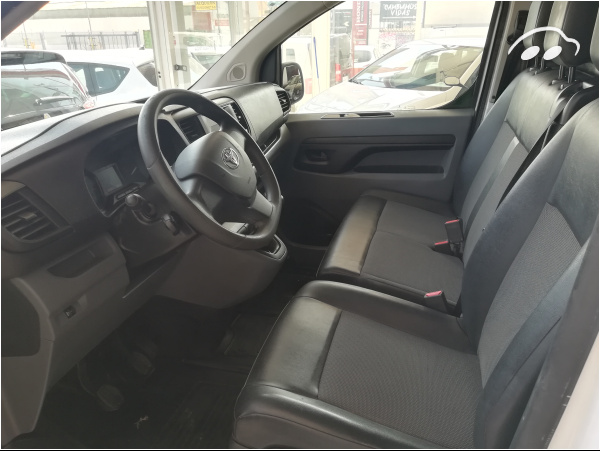 Toyota PROACE 1.5 7