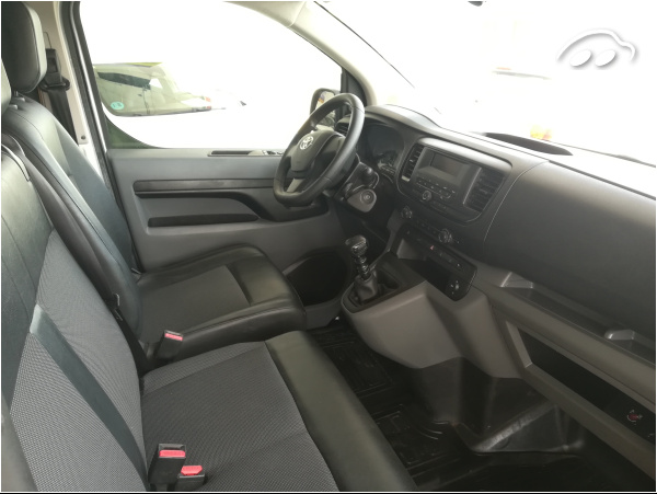 Toyota PROACE 1.5 5