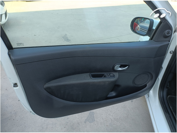 Renault Clio 1.2 16V 9
