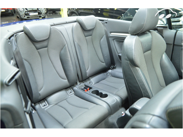 Audi A3 Cabrio 2.0 TDI S-LINE  9
