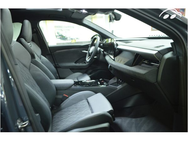 Audi Q8 Q6 SPORTBACK ETRON BLACK LINE 8
