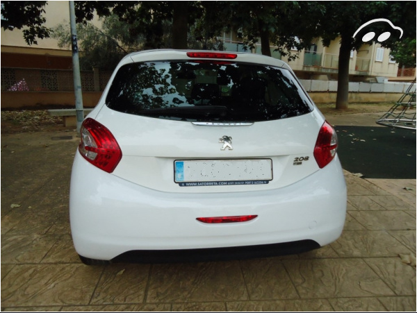 Peugeot 208 1.6 eHdi Allure 92 cv 4