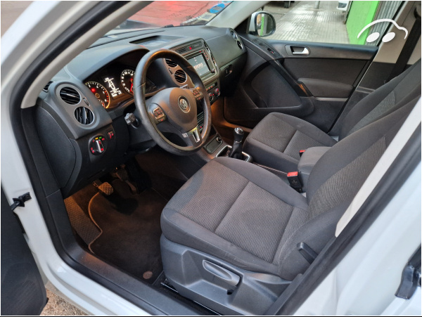 Volkswagen Tiguan  11