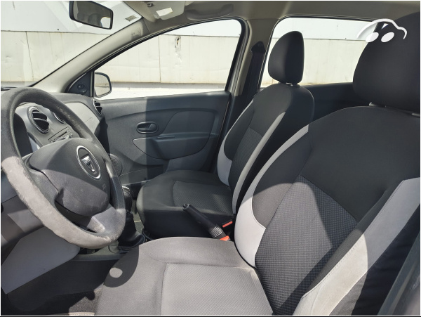 Dacia Sandero 1.2 i 16V  6