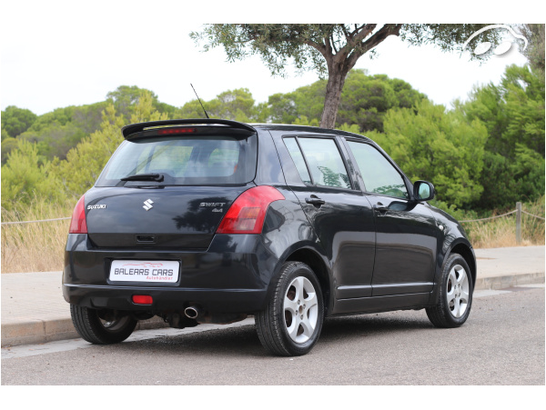 Suzuki Swift 1.3 4X4 manual 4