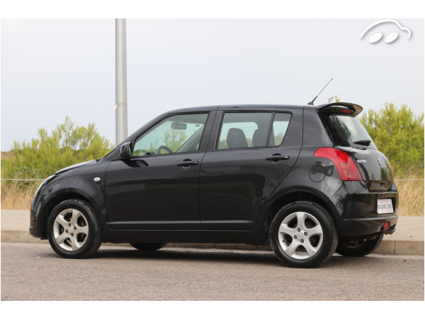 Suzuki Swift 1.3 4X4 manual 8