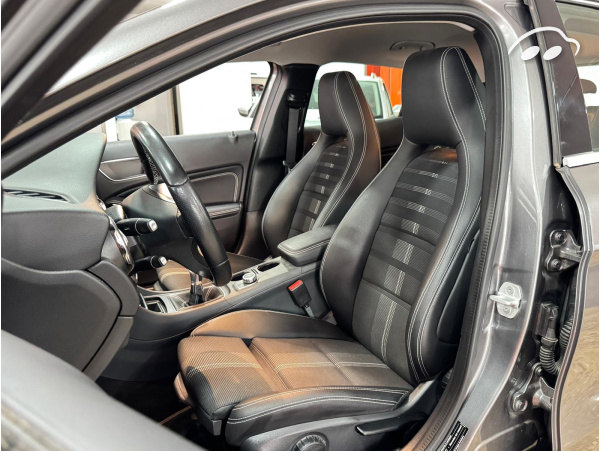 Mercedes-benz Clase GLA URBAN  8