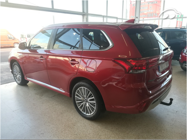 Mitsubishi Outlander 2.4 2