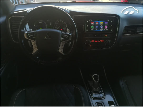Mitsubishi Outlander 2.4 5