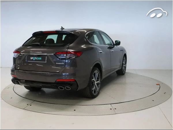 Maserati Levante 330 GTHYBRID MY23 8