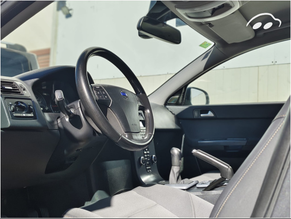 Volvo V50 1.6 8