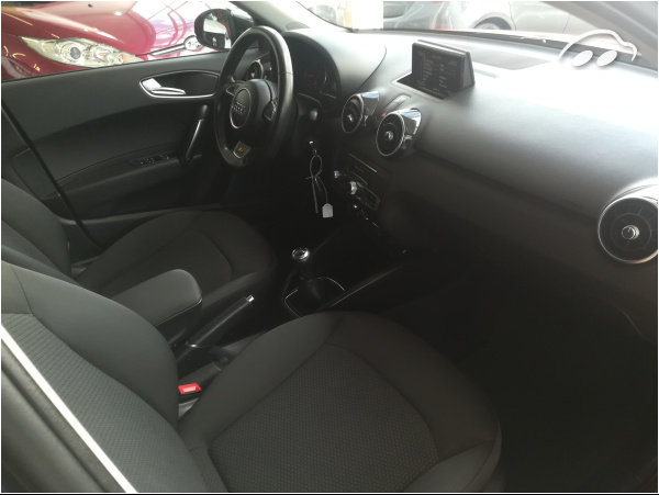 Audi A1  Sportback 1.0 6