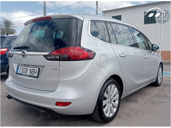 Opel Zafira  4