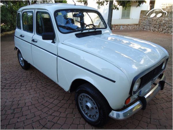 Renault 4L TL  1.1 cc 12