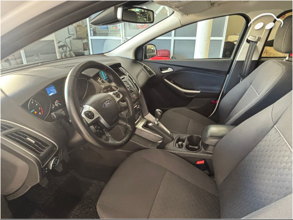 Ford Focus  6