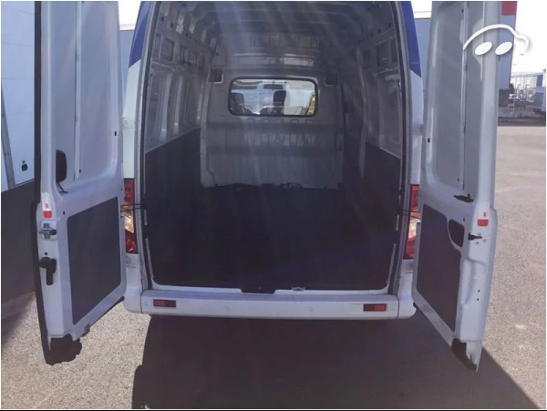 Maxus EV80 BEV 56KWH AUTO LWB H3 125CV 4P 4