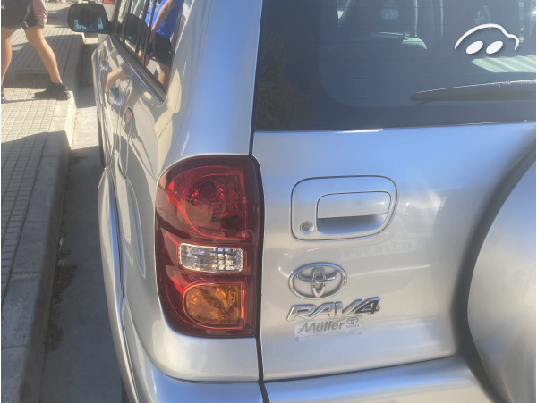 Toyota Rav4  6