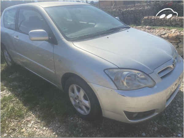 Toyota Corolla D4D El Conduce, pero vehículo de bricolaje  4