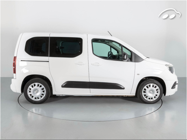 Opel Combo LIFE 1.2 110CV 4