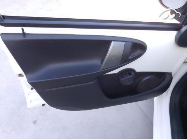 Peugeot 107 1.0 9
