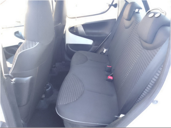 Peugeot 107 1.0 10