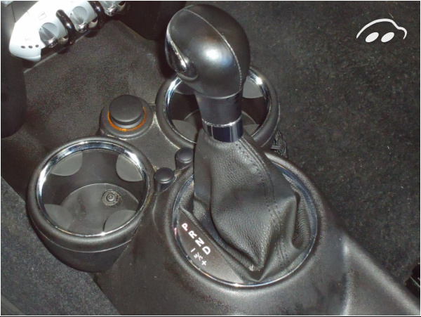 Mini Cooper Cabrio 1.6 120 cv 12