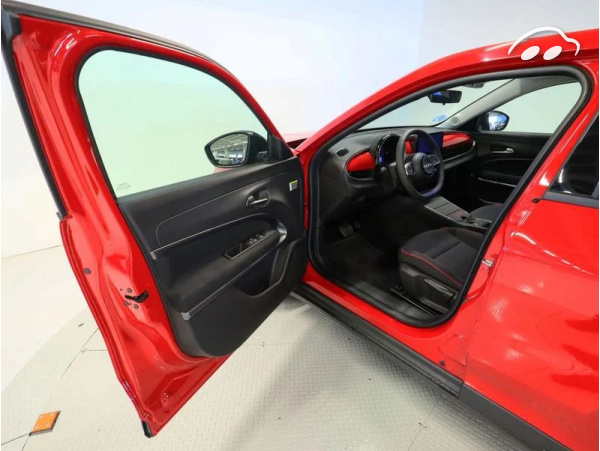 Fiat 600 SEICENTO BEV RED 115KW 156CV 5P 8