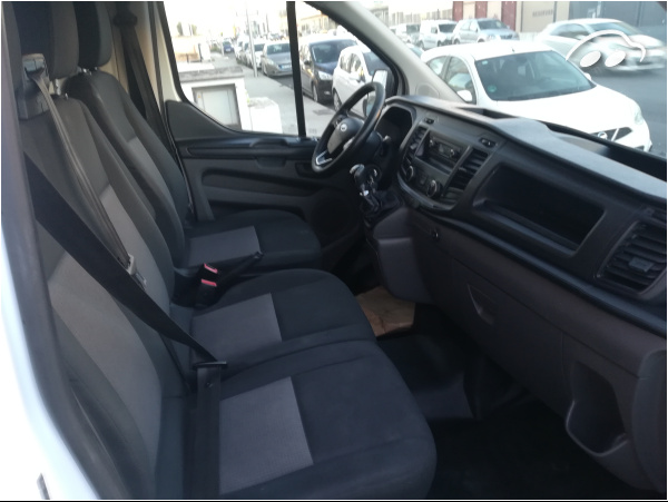 Ford Transit Custom Van AMBIENTE 7