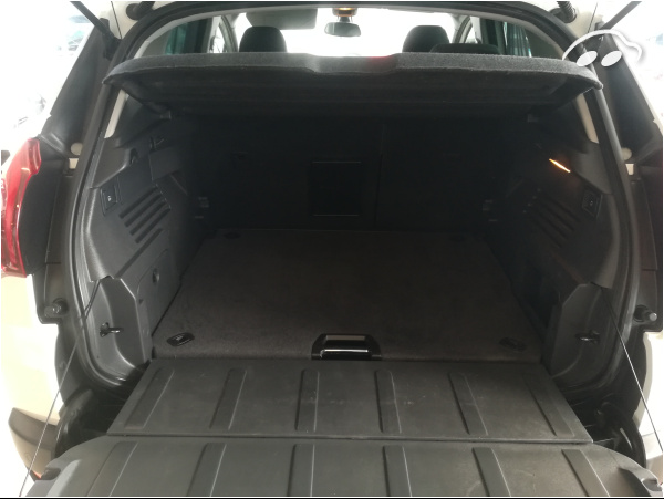 Peugeot 3008 SUV STYLE 7