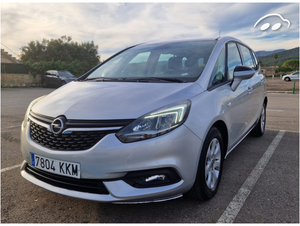 Opel Zafira 1.4 Gasolina  12