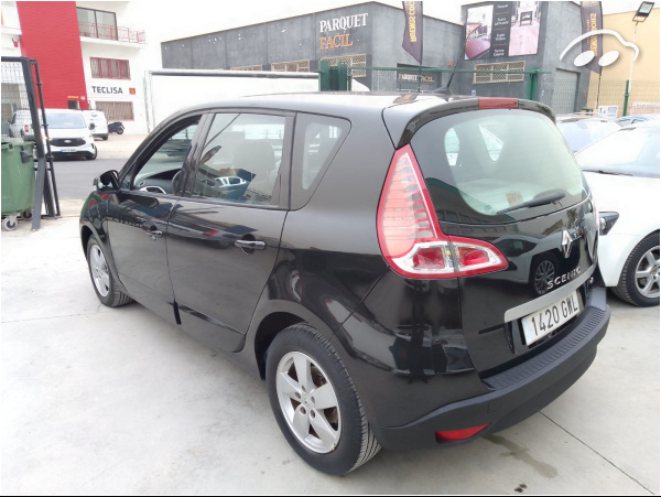Renault Scénic 1.5 DCI  4