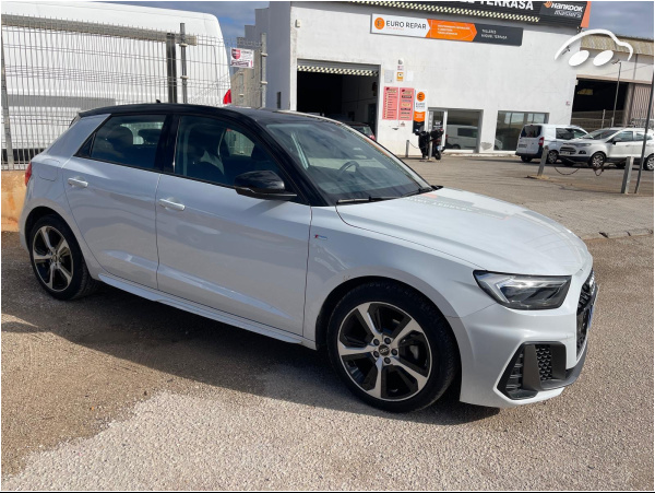 Audi A1 SPORT LINE BACK  2