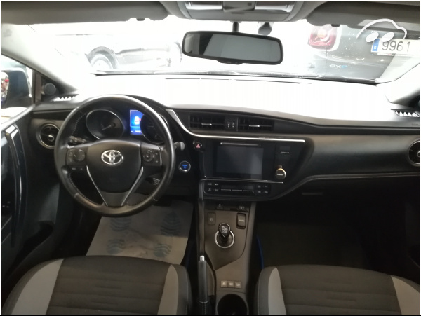 Toyota Auris 1.8 TOURING SPORT SW 5