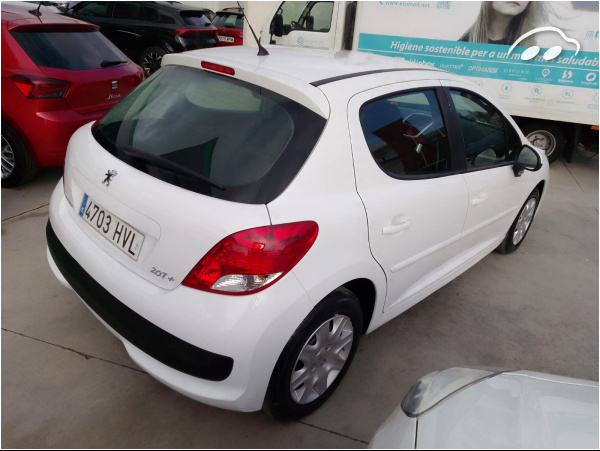 Peugeot 207 1.4 HDI  4