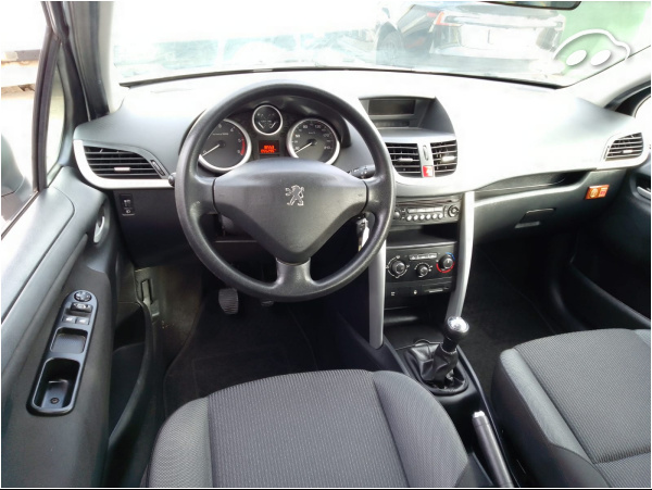Peugeot 207 1.4 HDI  7