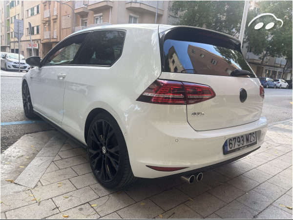Volkswagen Golf  2